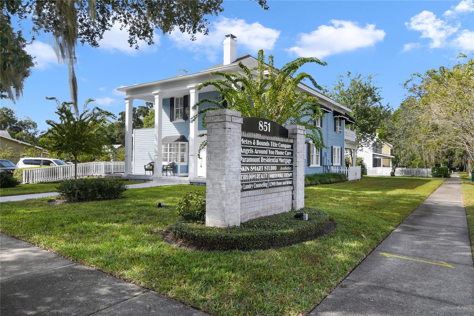 MOUNT DORA - Commercial Sale