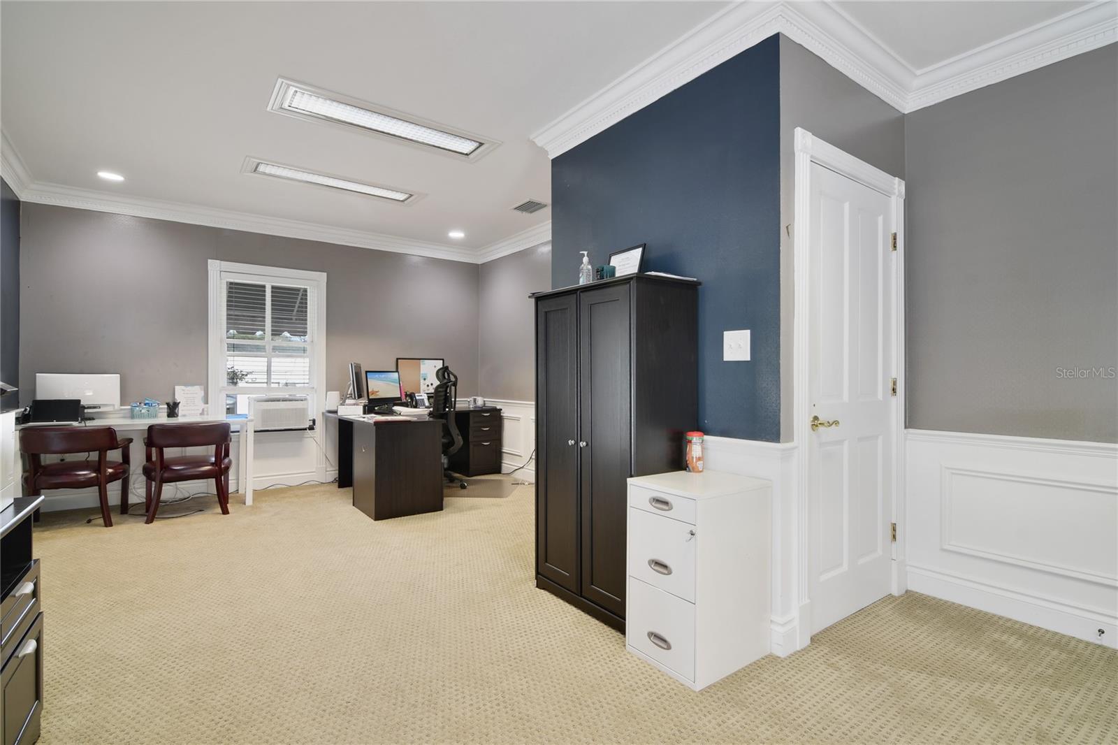 MOUNT DORA - Commercial Sale