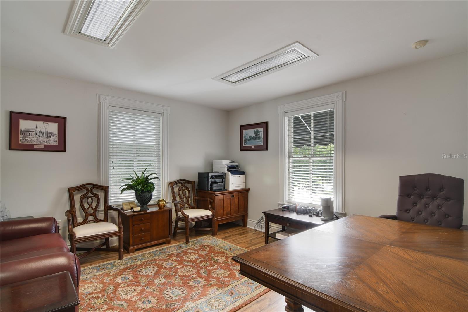 MOUNT DORA - Commercial Sale