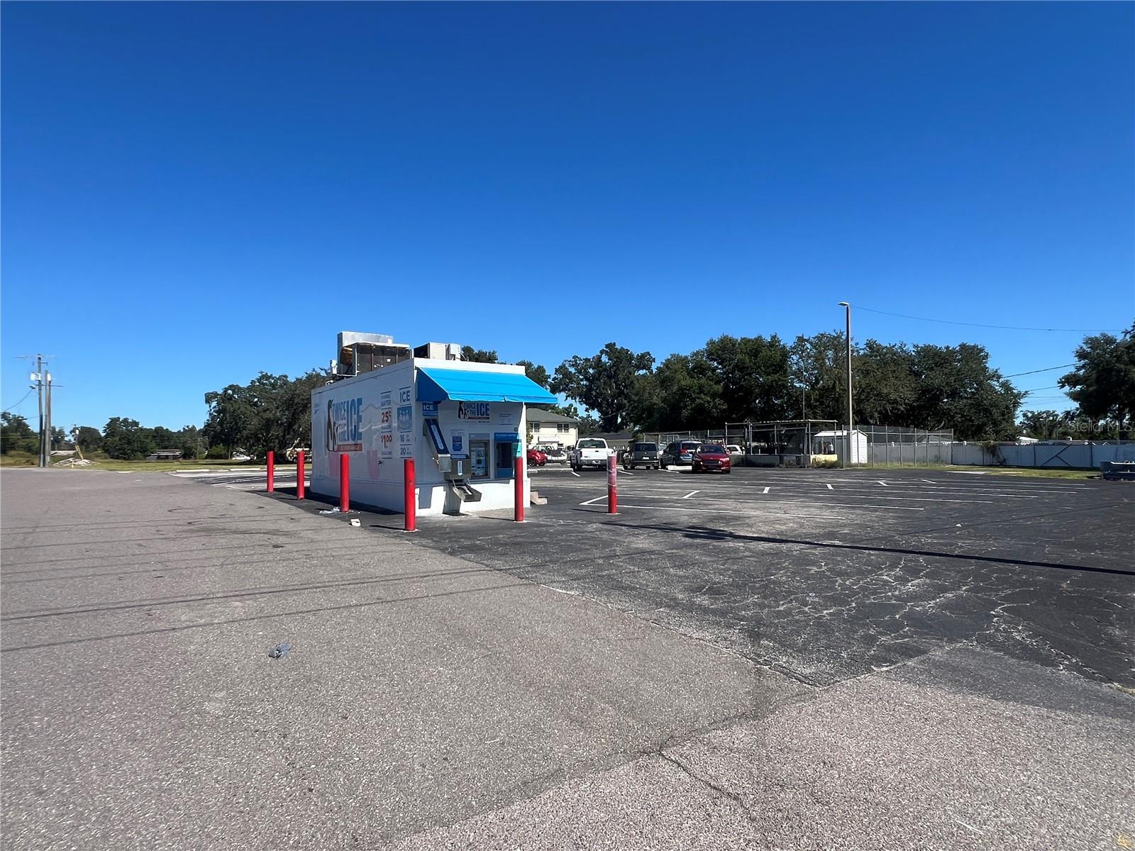 SEMINOLE LAKE ESTATES - Land