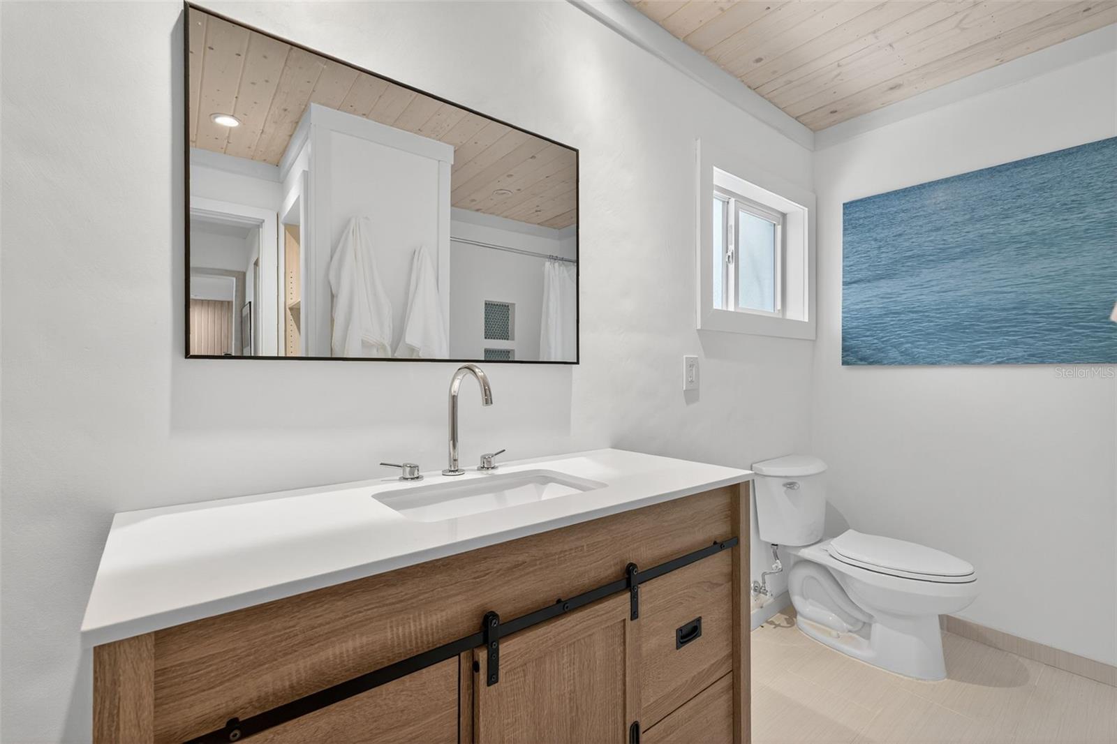 SOUTH GATE - Residential