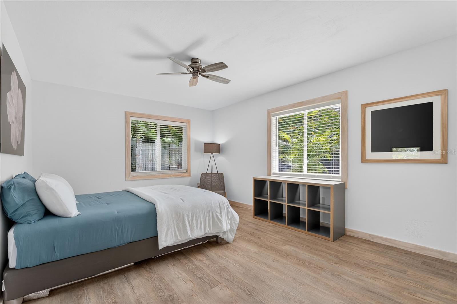 SOUTH GATE - Residential