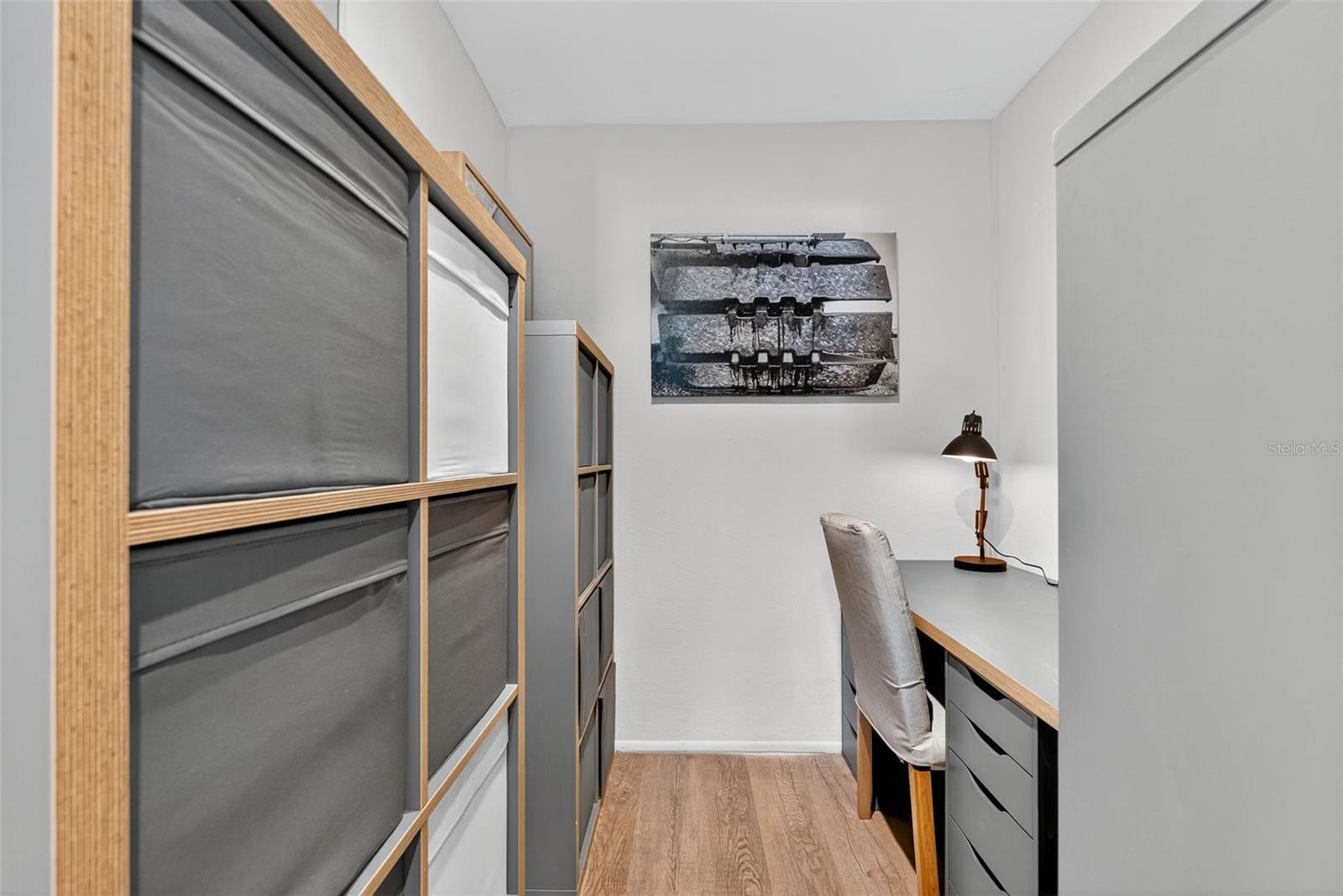 SOUTH GATE - Residential