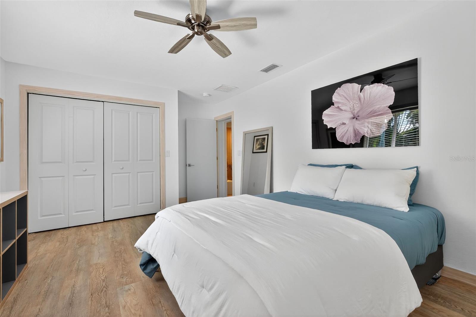 SOUTH GATE - Residential