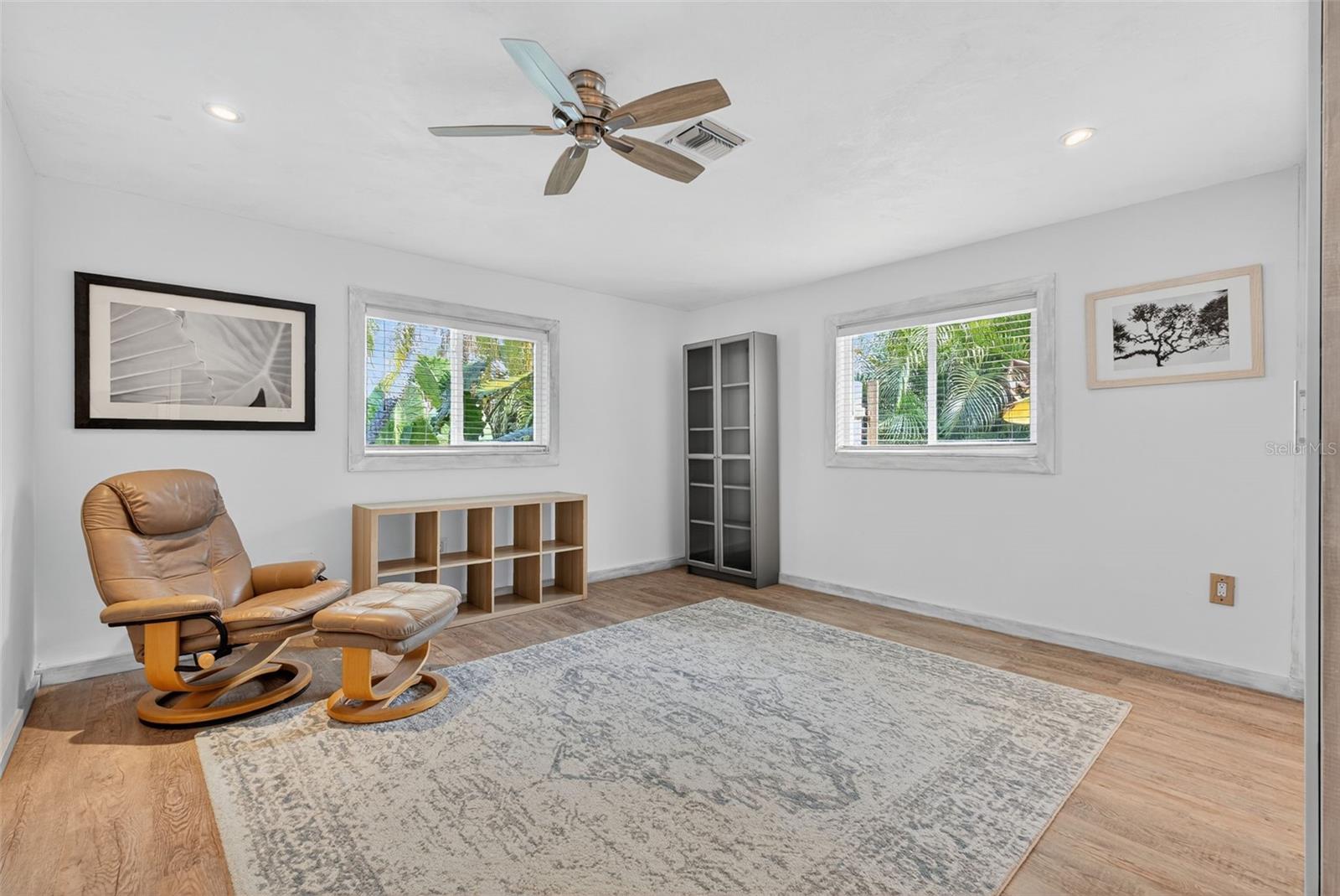 SOUTH GATE - Residential