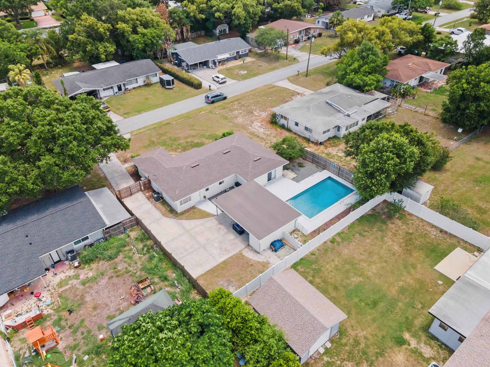 SOUTH ROY SHORES - Residential
