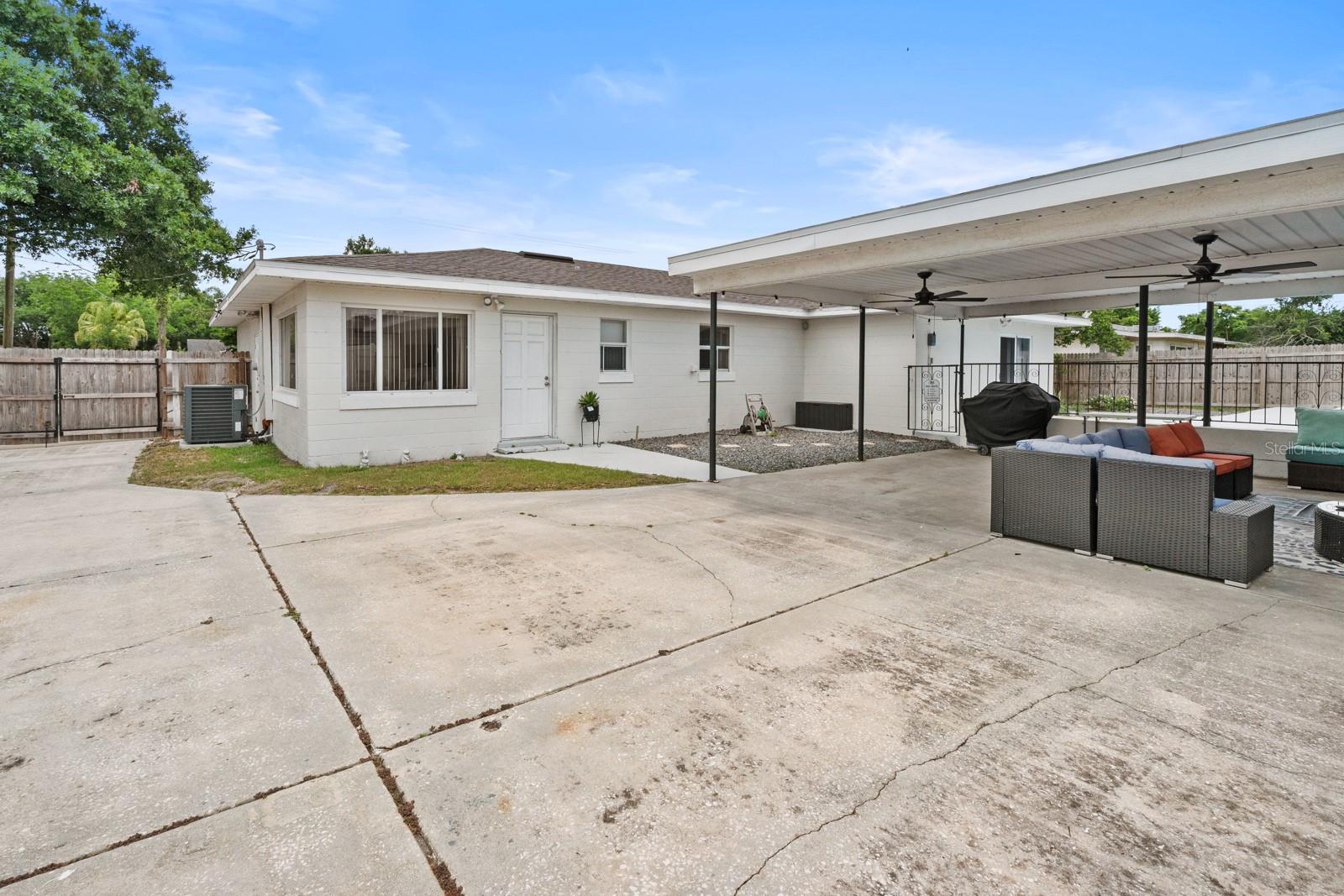 SOUTH ROY SHORES - Residential
