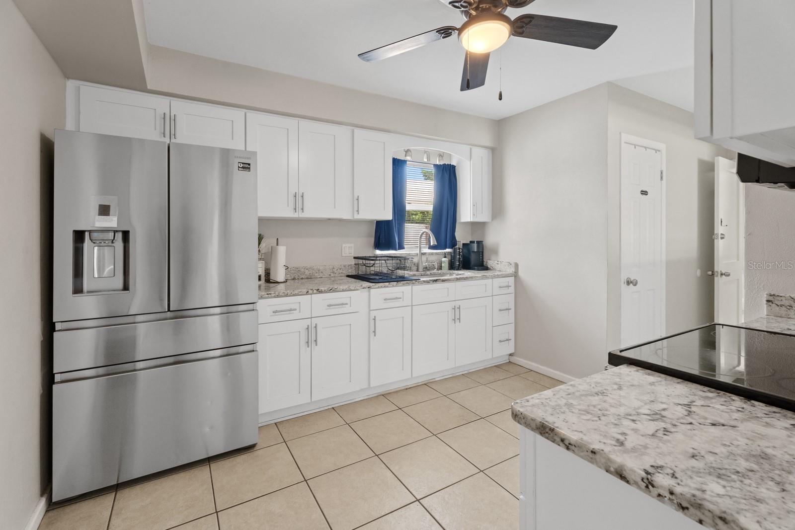 SOUTH ROY SHORES - Residential