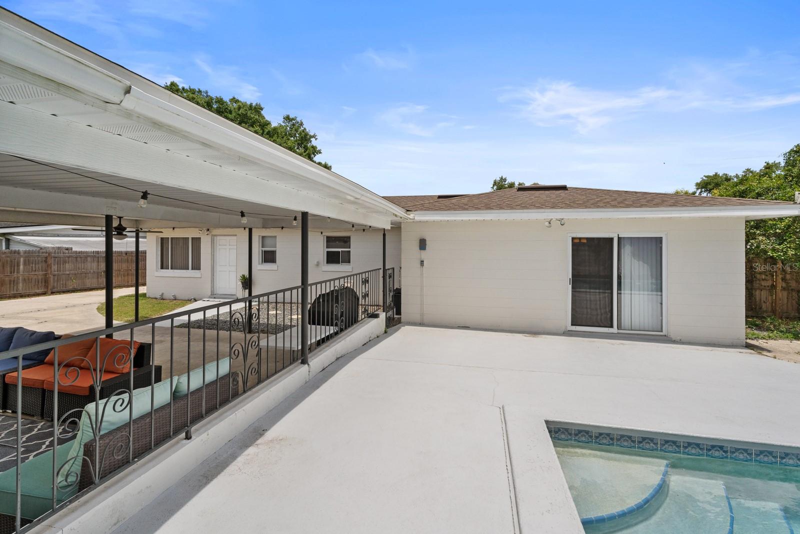 SOUTH ROY SHORES - Residential