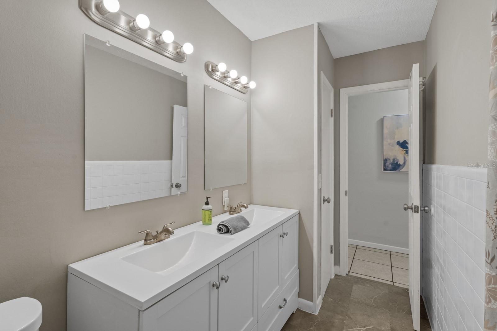 SOUTH ROY SHORES - Residential