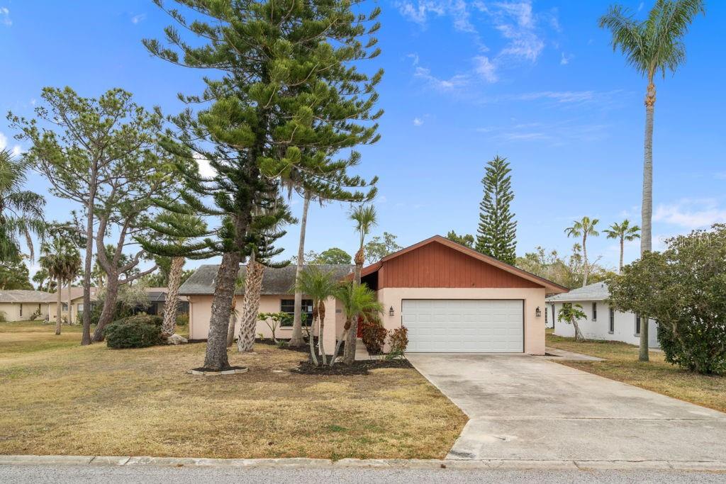 GULF HARBORS WOODLANDS - Residential Lease