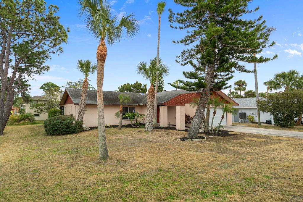 GULF HARBORS WOODLANDS - Residential Lease