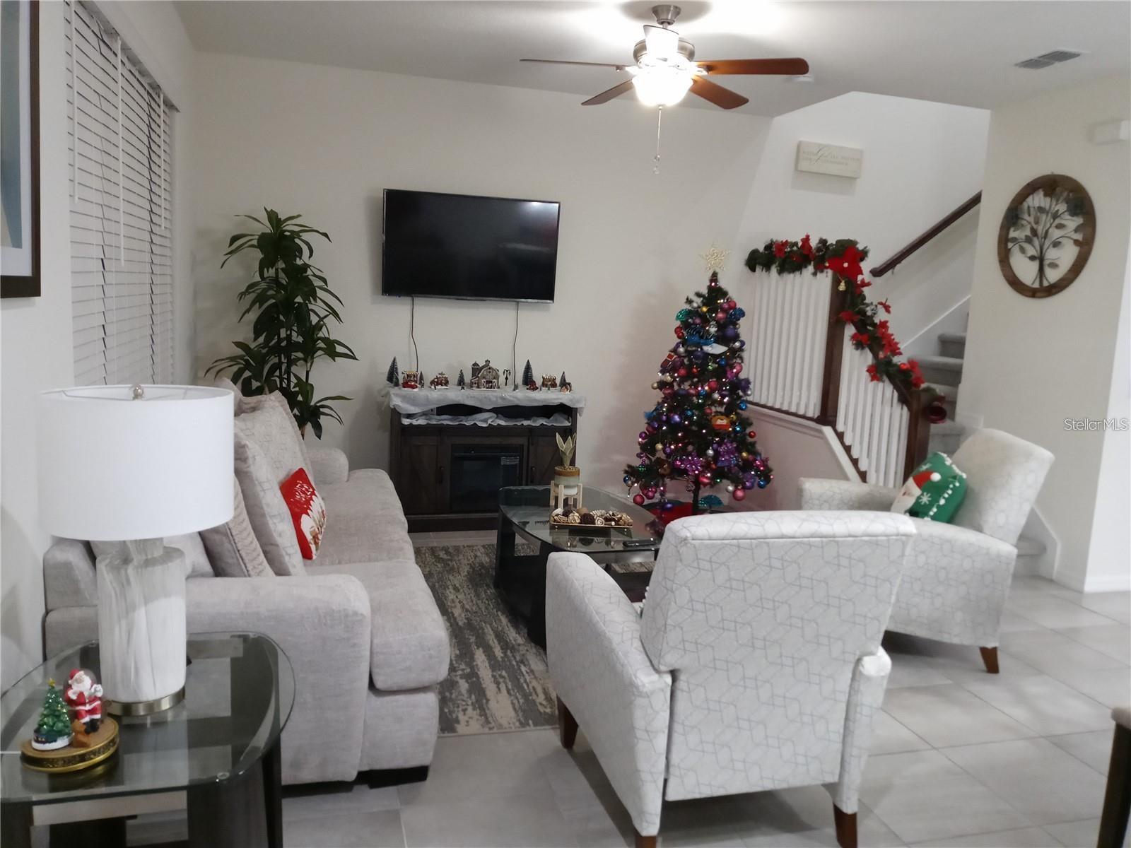 TAPESTRY - Residential Lease