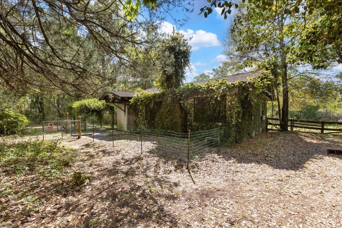 SMALL FARMS - Residential