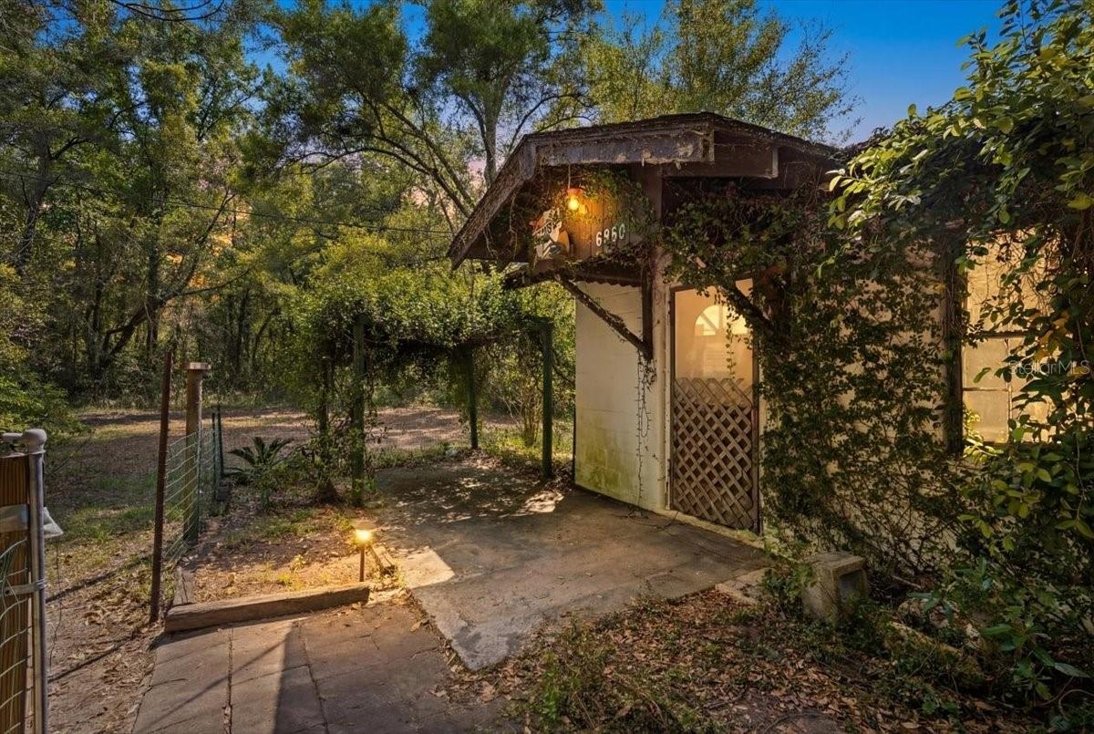SMALL FARMS - Residential