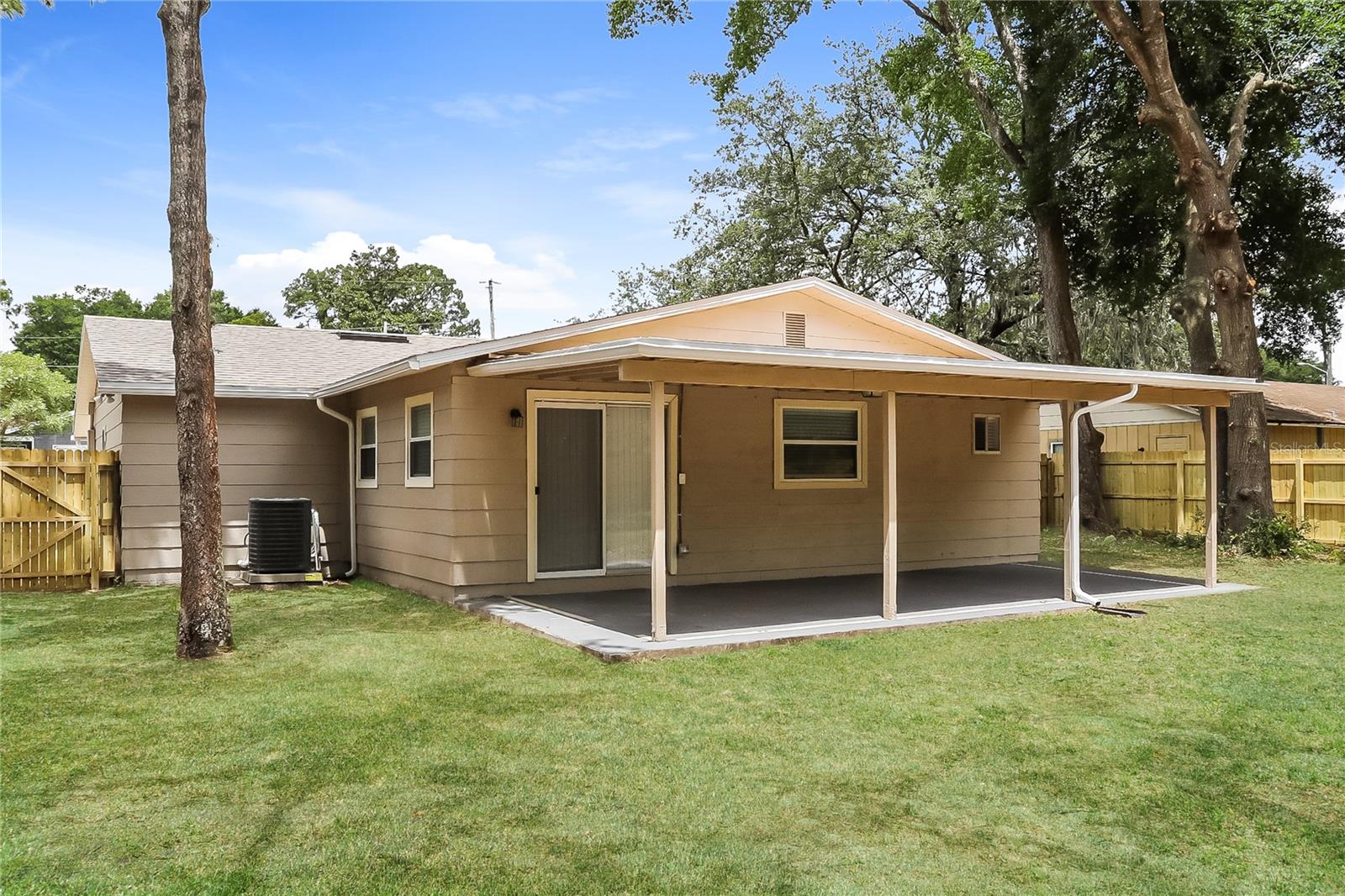 SUMMERFIELD ESTATES - Residential Lease