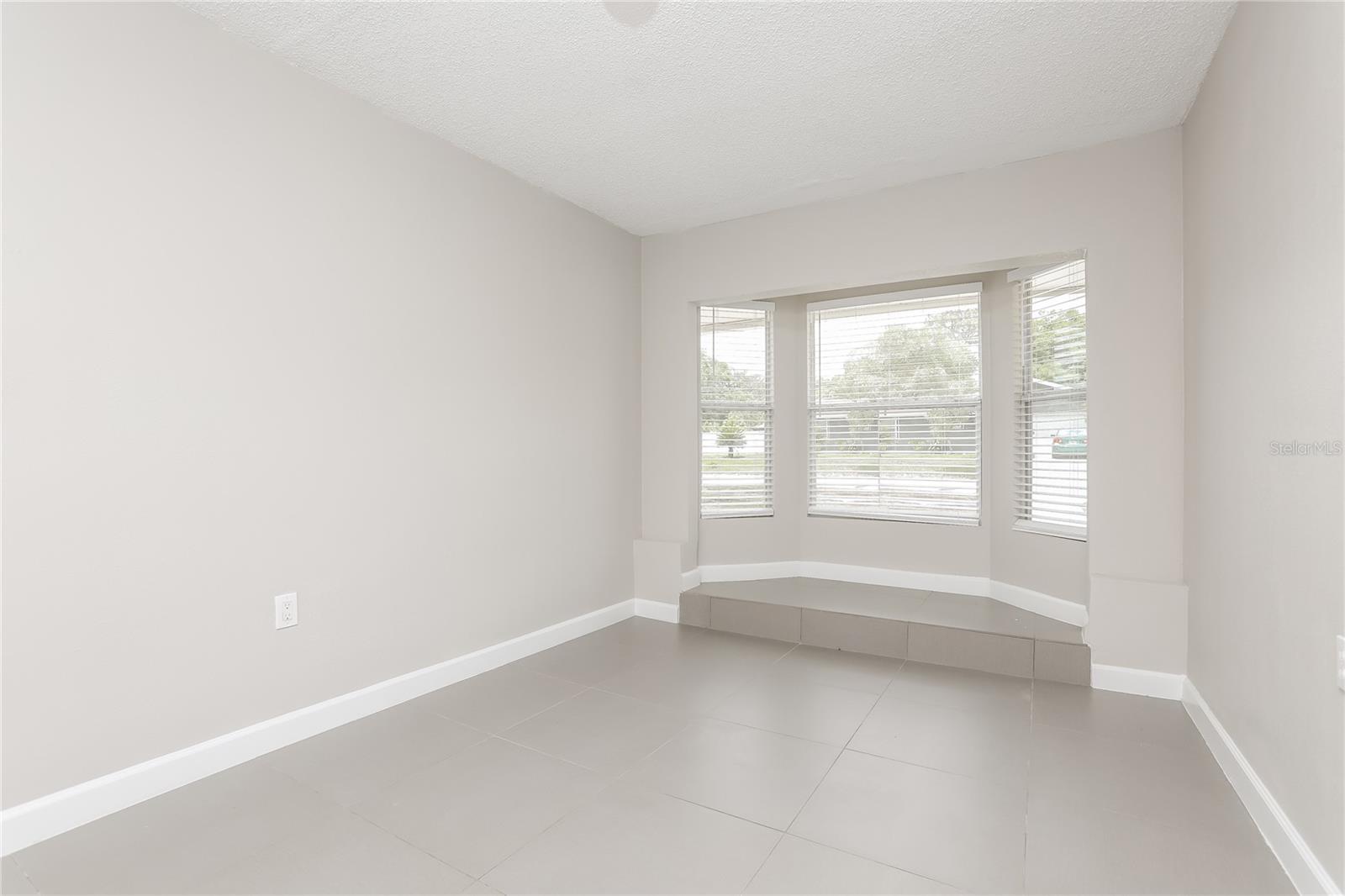 SUMMERFIELD ESTATES - Residential Lease