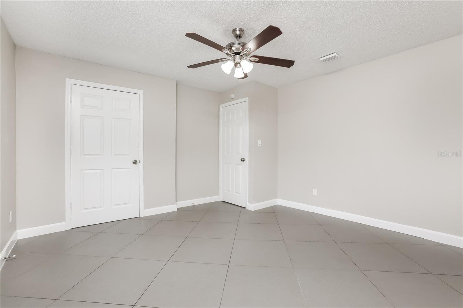 SUMMERFIELD ESTATES - Residential Lease