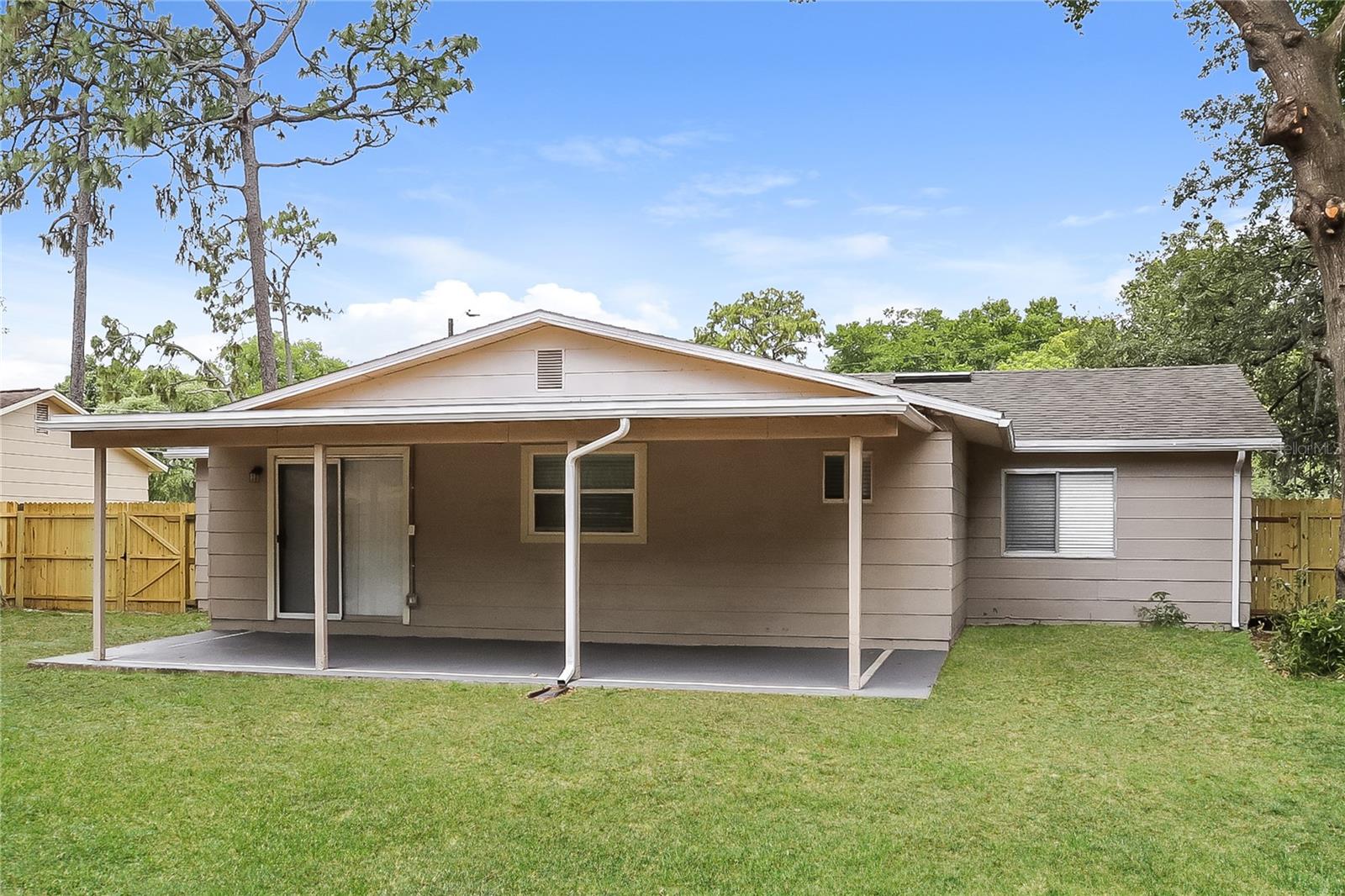 SUMMERFIELD ESTATES - Residential Lease