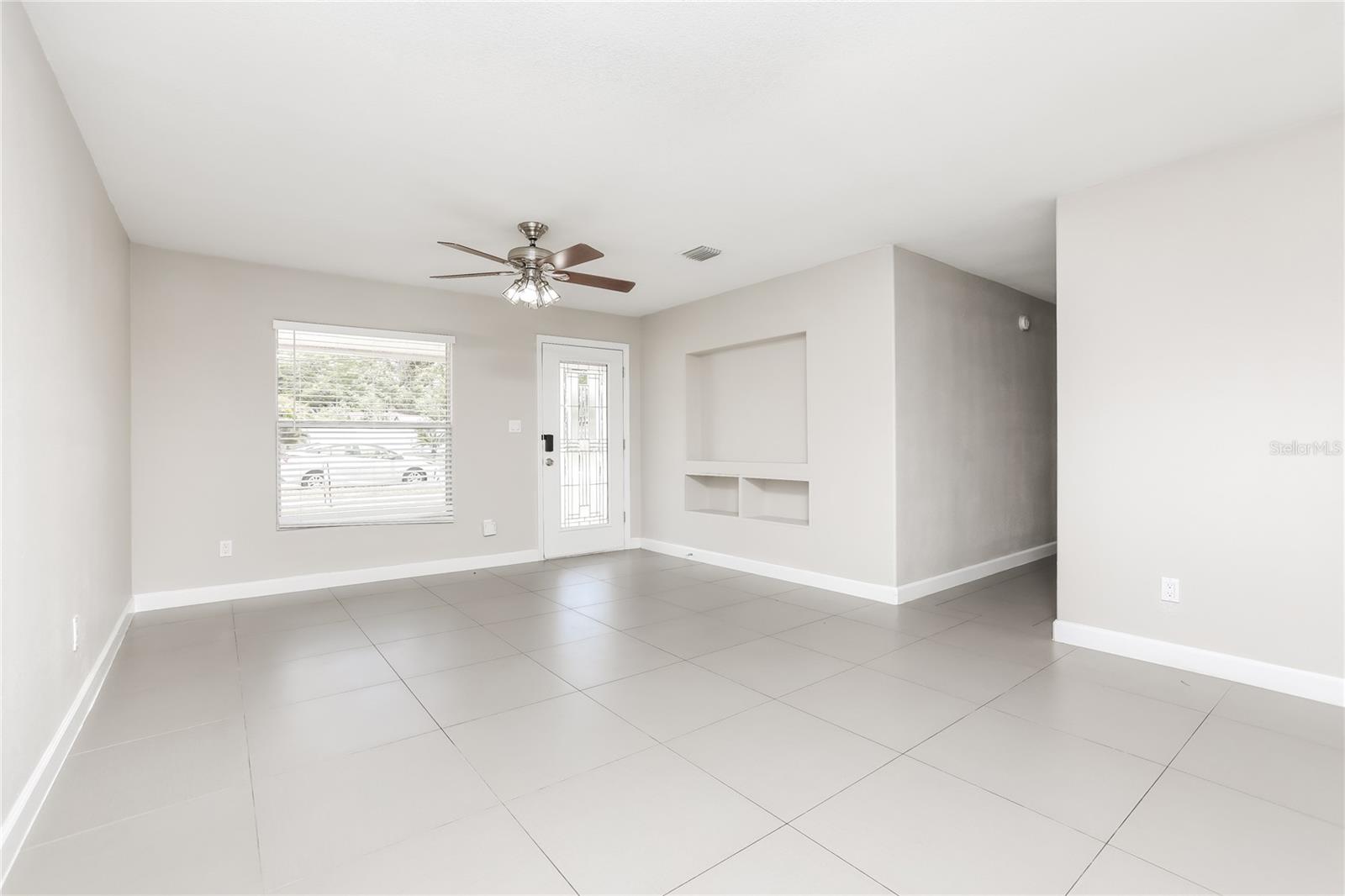 SUMMERFIELD ESTATES - Residential Lease