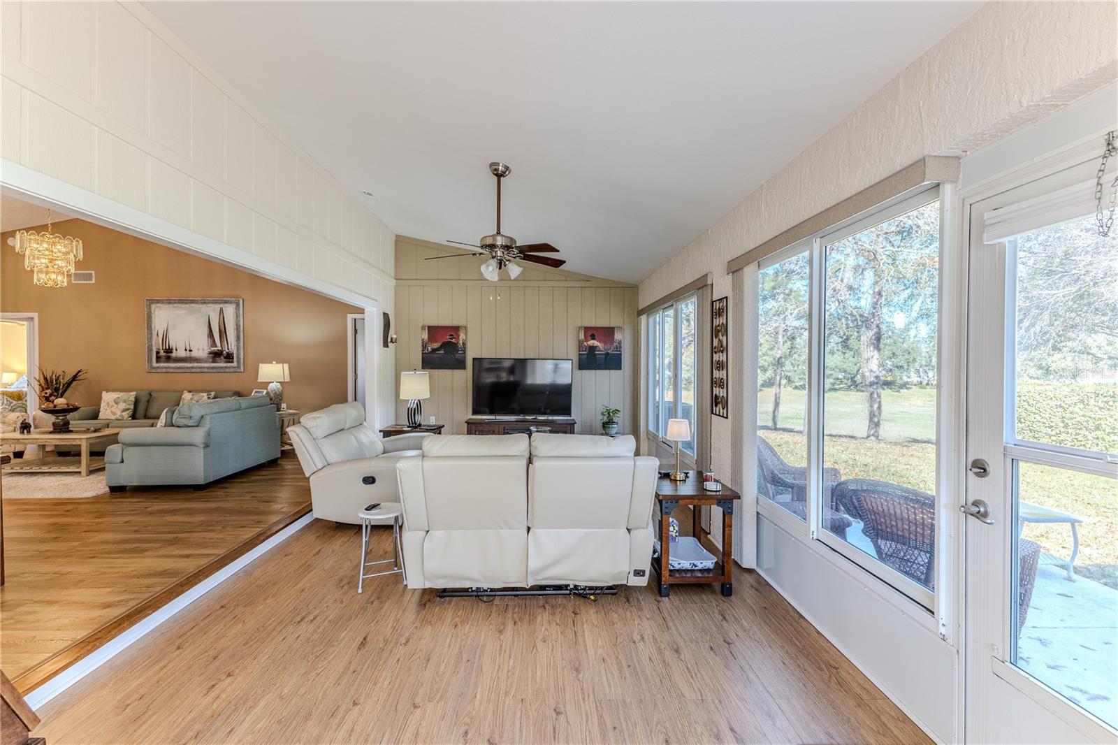 TIMBER PINES - Residential