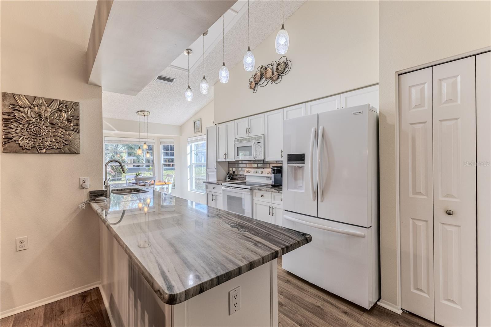 TIMBER PINES - Residential