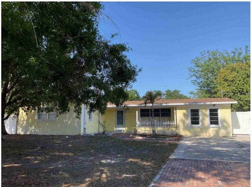 This home represents a great value, centrally located in the middle of Tampa. Lots of closet space throughout including a walk-in in the master bedroom. Thelaundry room is that was added touch to keep this home modern. No HOA and Flood Insurance