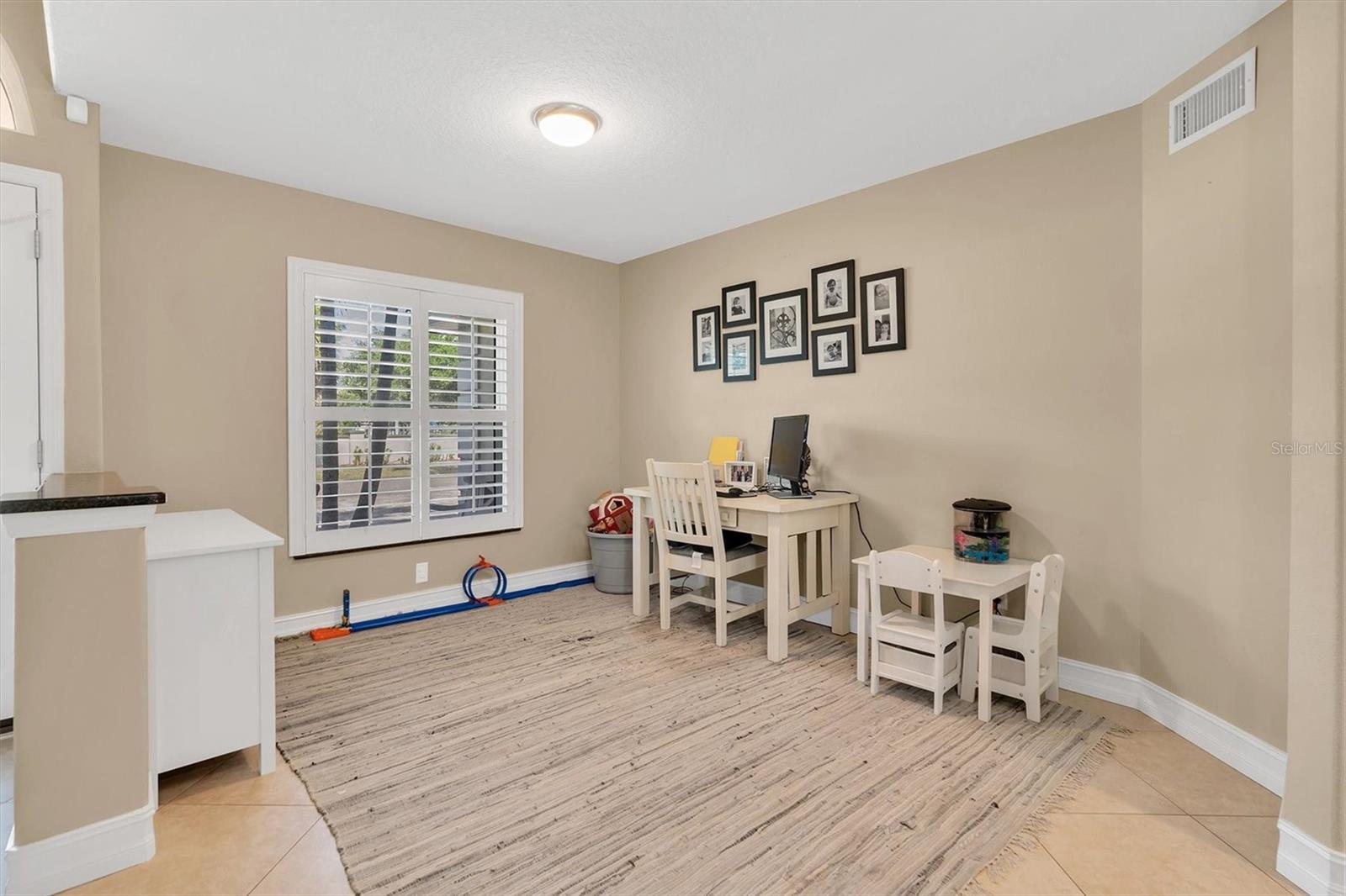 TIERRA VERDE LANDMARK - Residential