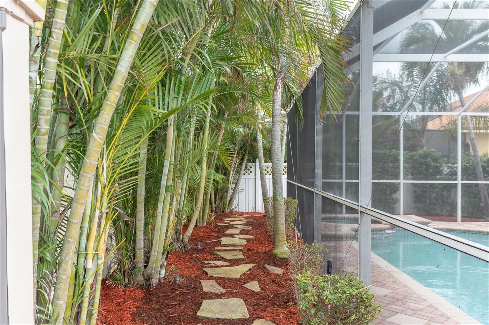 TIERRA VERDE LANDMARK - Residential