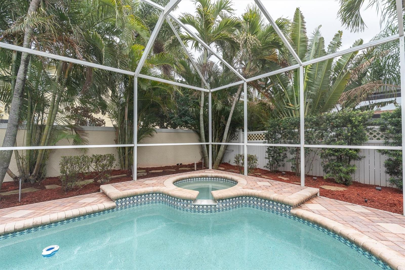 TIERRA VERDE LANDMARK - Residential