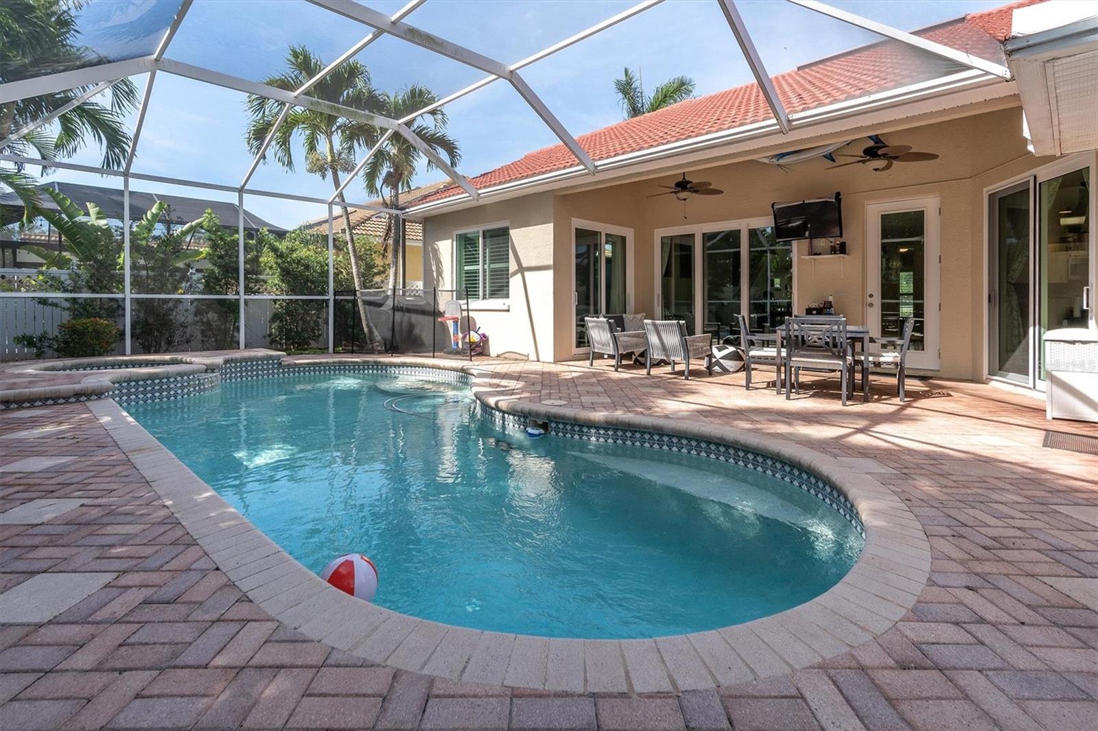 TIERRA VERDE LANDMARK - Residential