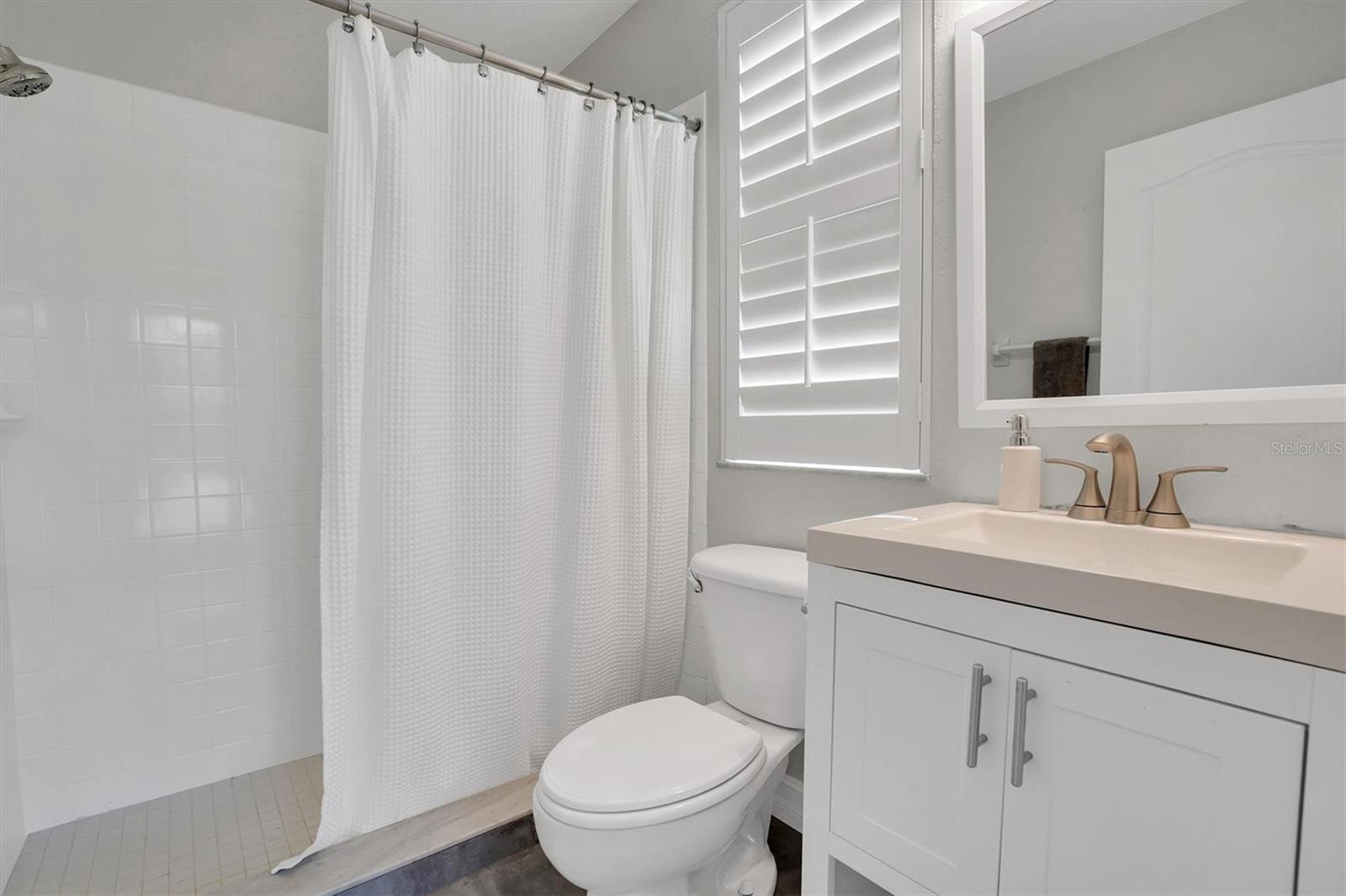 TIERRA VERDE LANDMARK - Residential