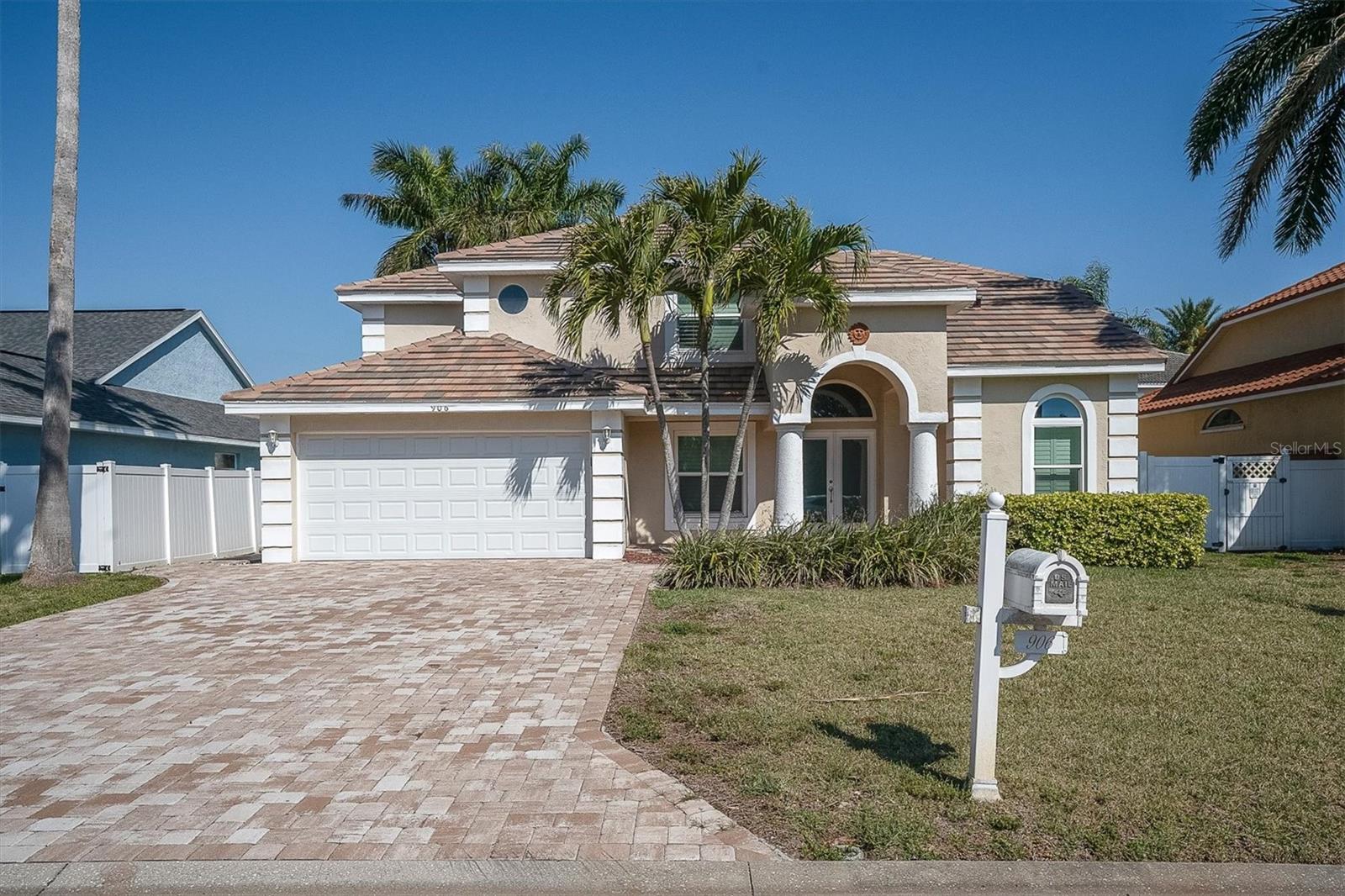 TIERRA VERDE LANDMARK - Residential