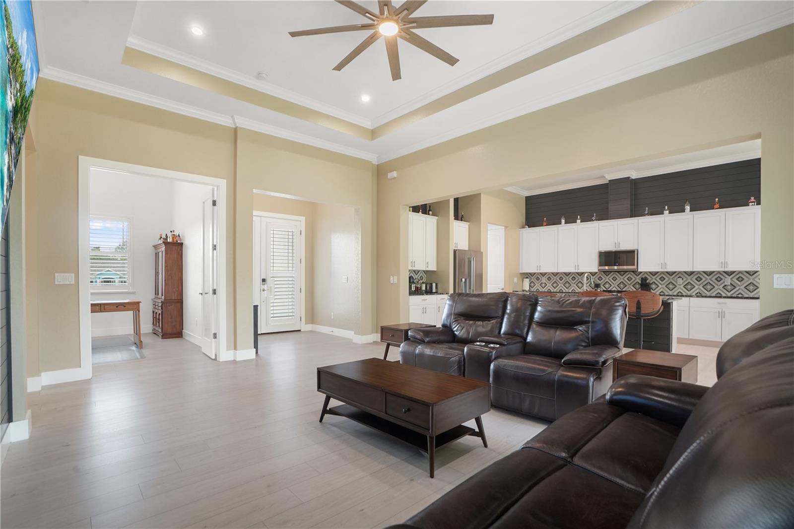 ROYAL HIGHLANDS - Residential