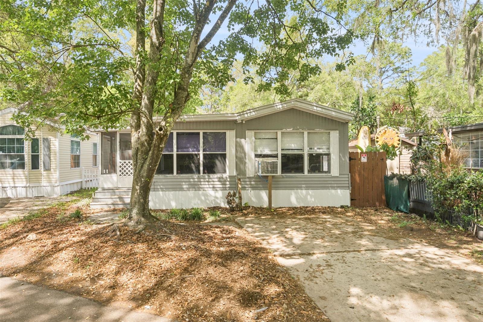 YOGI BEARS JELLYSTONE PARK CONDO - Residential Lease