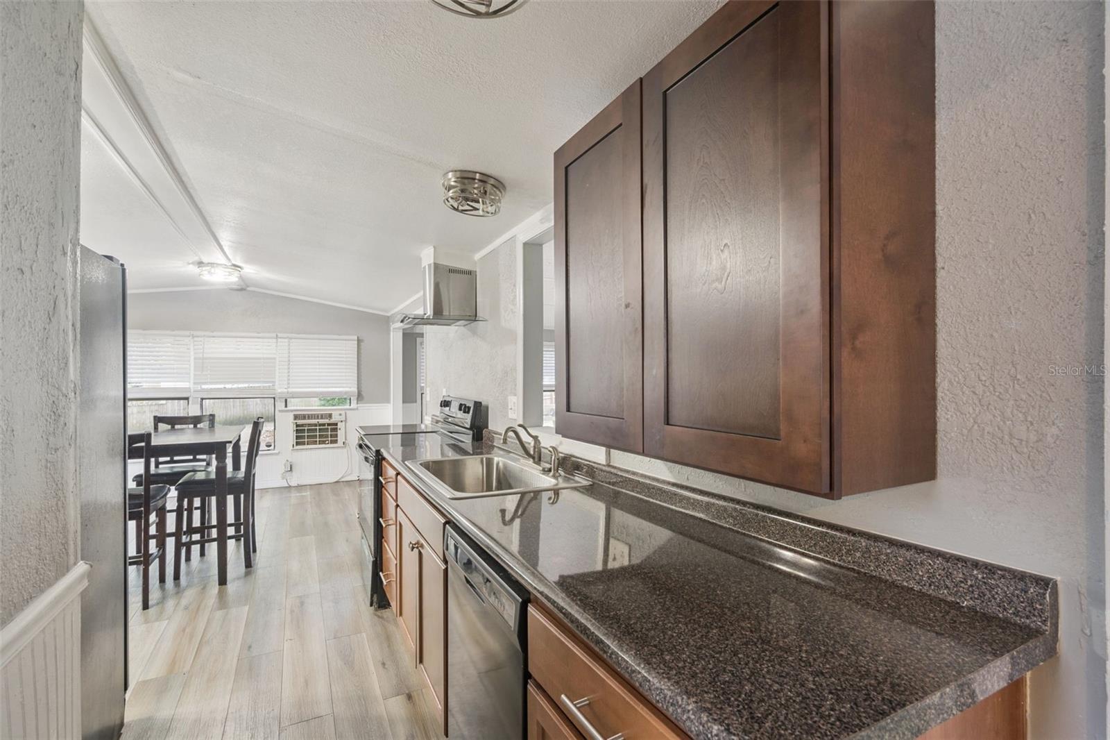 YOGI BEARS JELLYSTONE PARK CONDO - Residential Lease