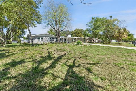 Photo of 117 Leslie Avenue, Winter Haven, FL 33880 (MLS # B4902215)