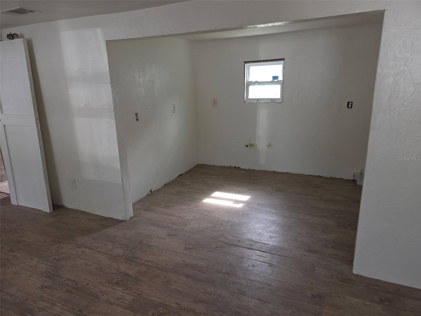 503 OLIVE AVENUE