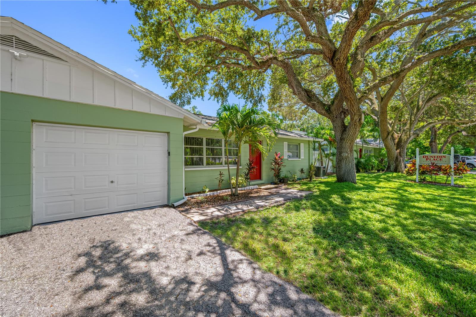 ACREAGE - Residential Income