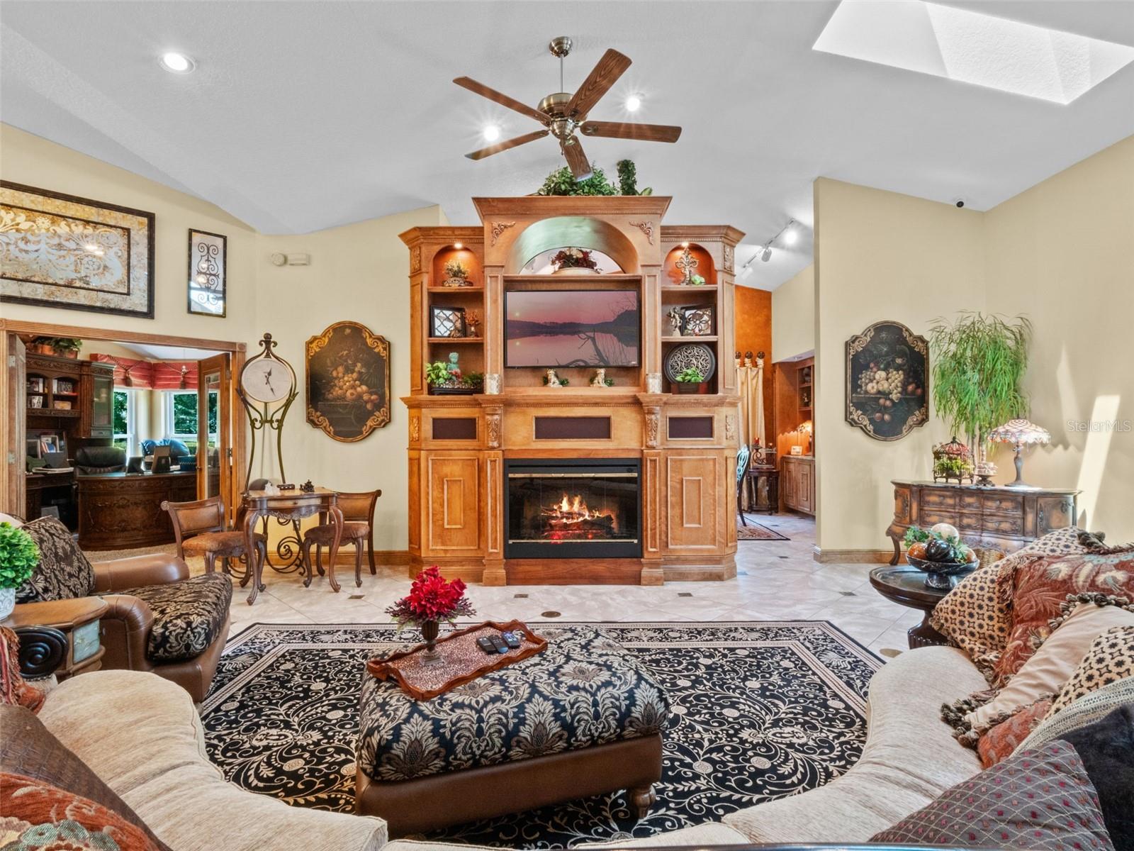 WOLFBRANCH ESTATES - Residential