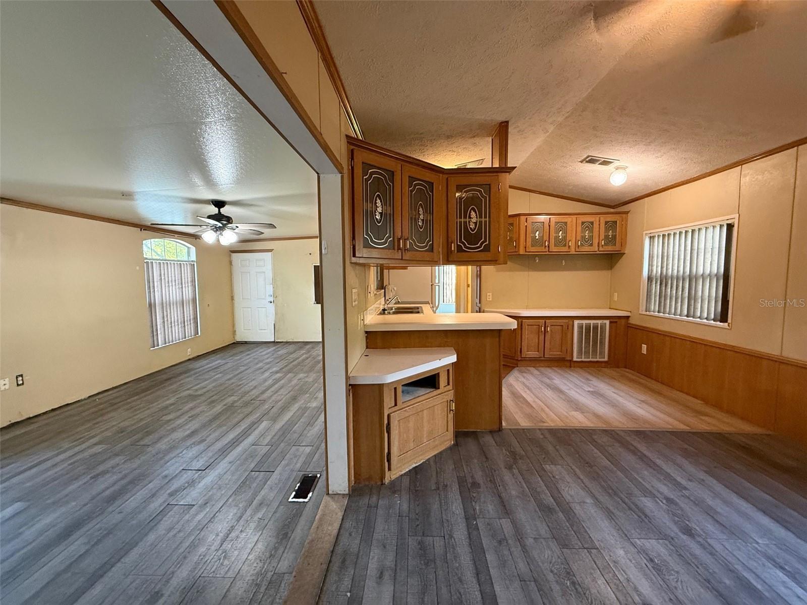 YOGI BEARS JELLYSTONE PARK CONDO 02A - Residential Lease