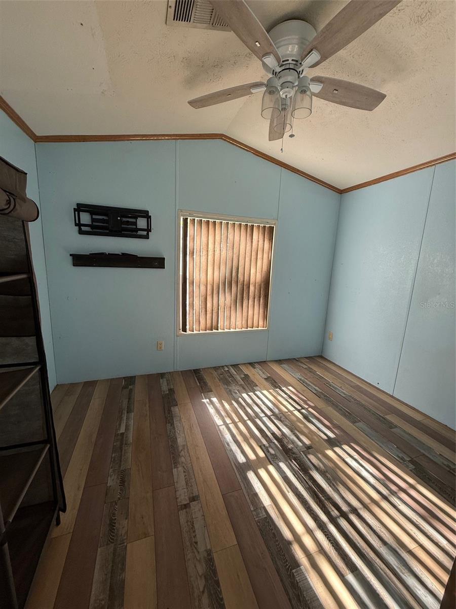 YOGI BEARS JELLYSTONE PARK CONDO 02A - Residential Lease