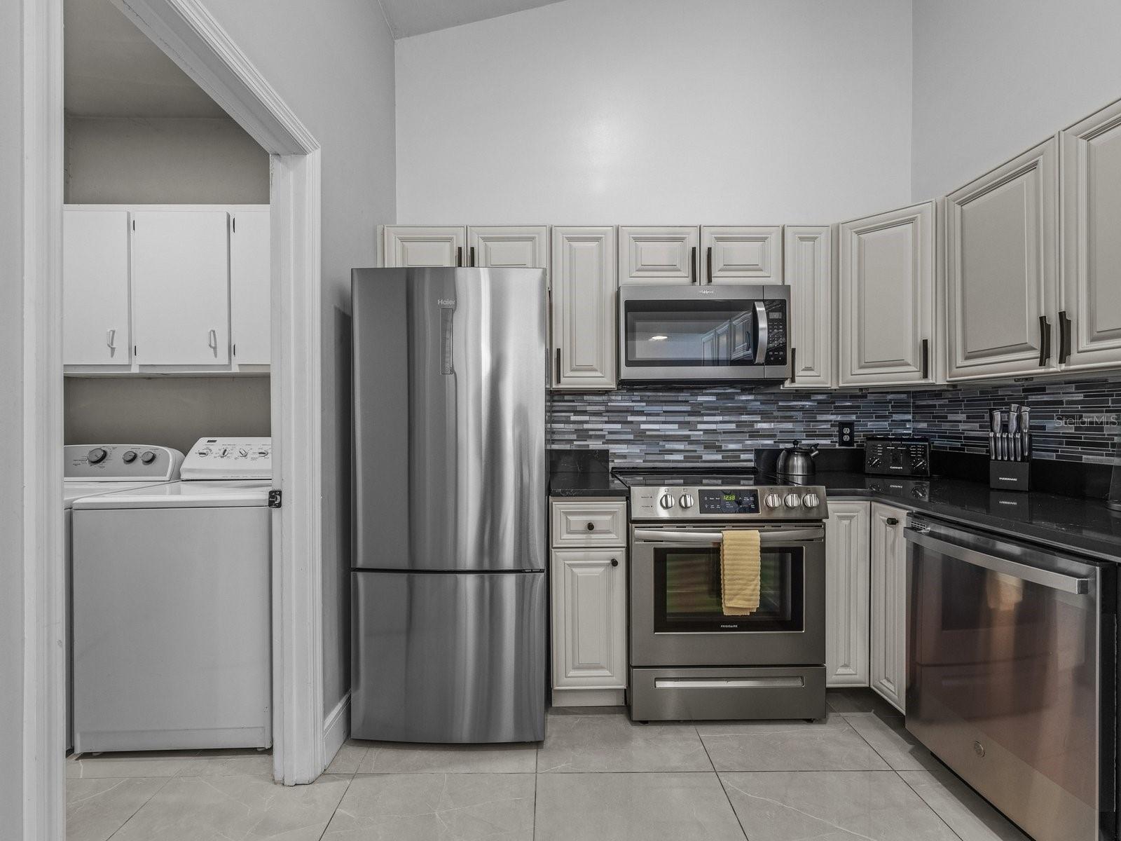 THE GABLES CONDO AT GAINE - Residential