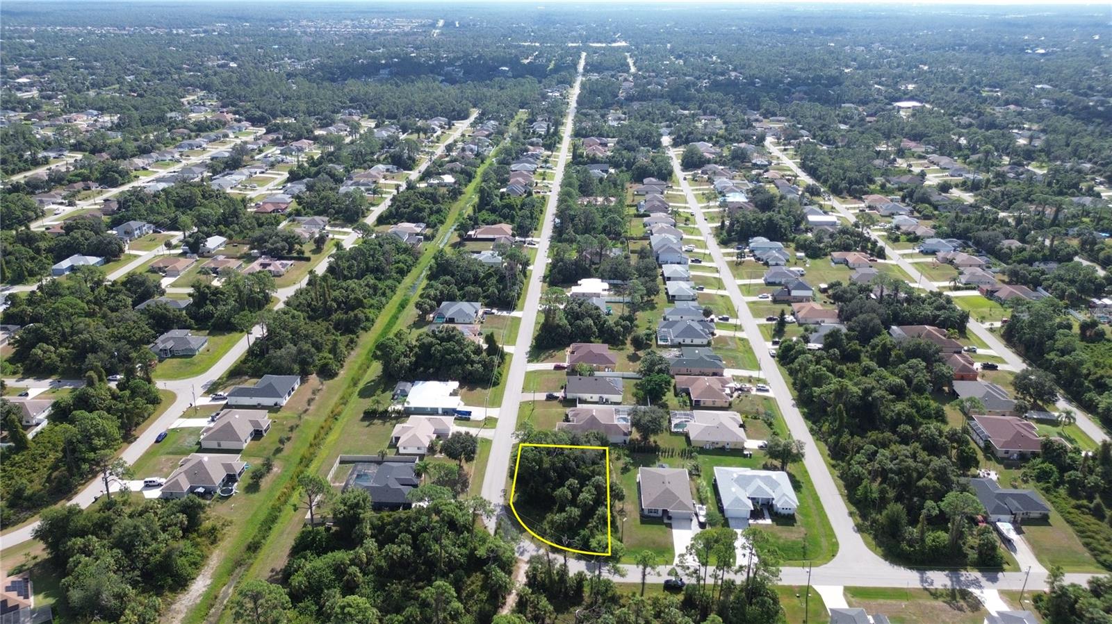 PORT CHARLOTTE SUB 08 - Land