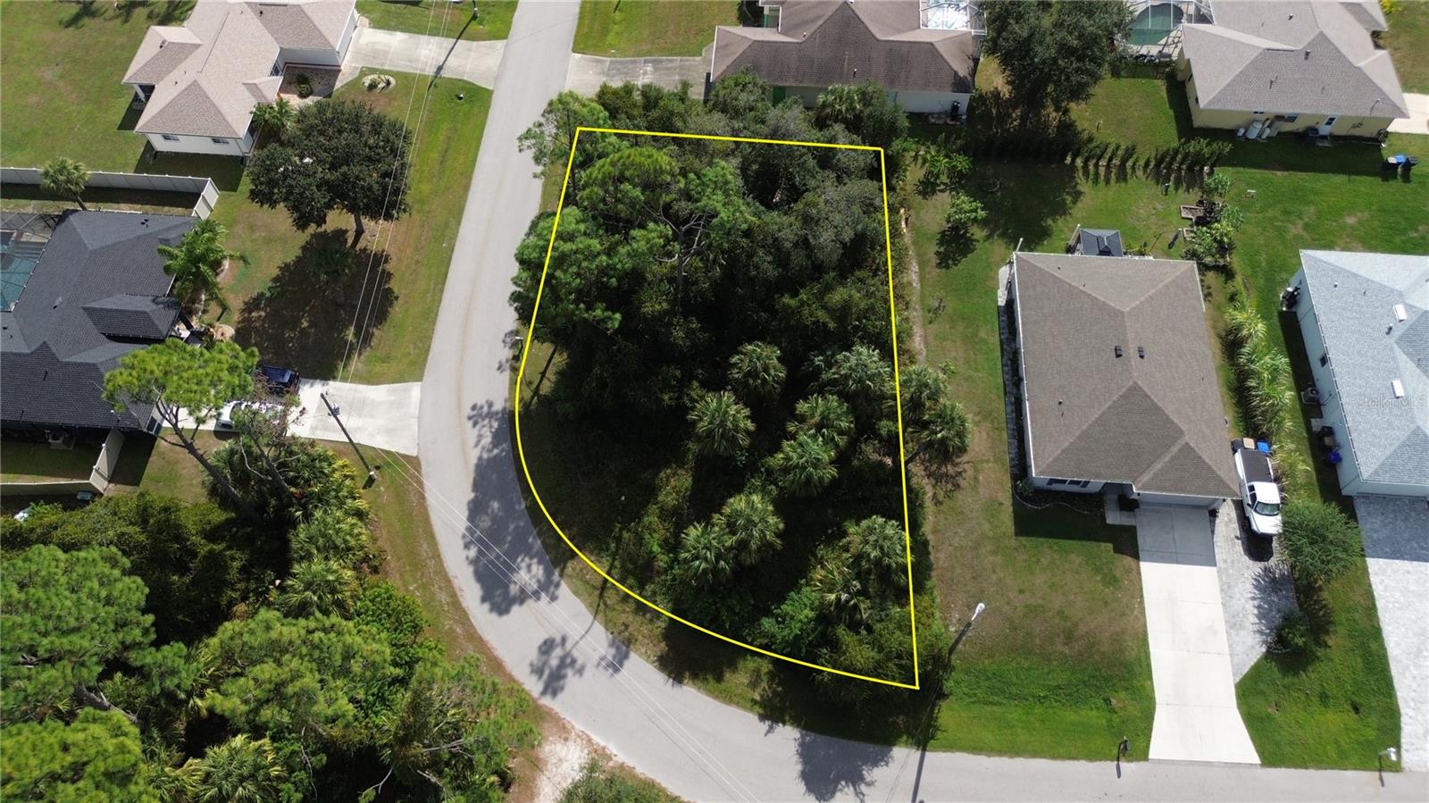 PORT CHARLOTTE SUB 08 - Land