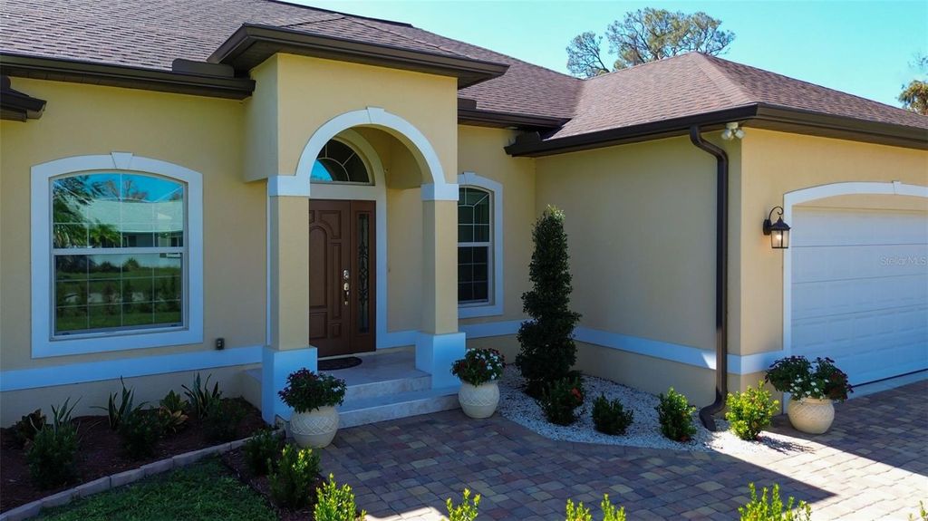 Photo of 1900 Colleen Street, Sarasota, FL 34231 (MLS # R4910744)