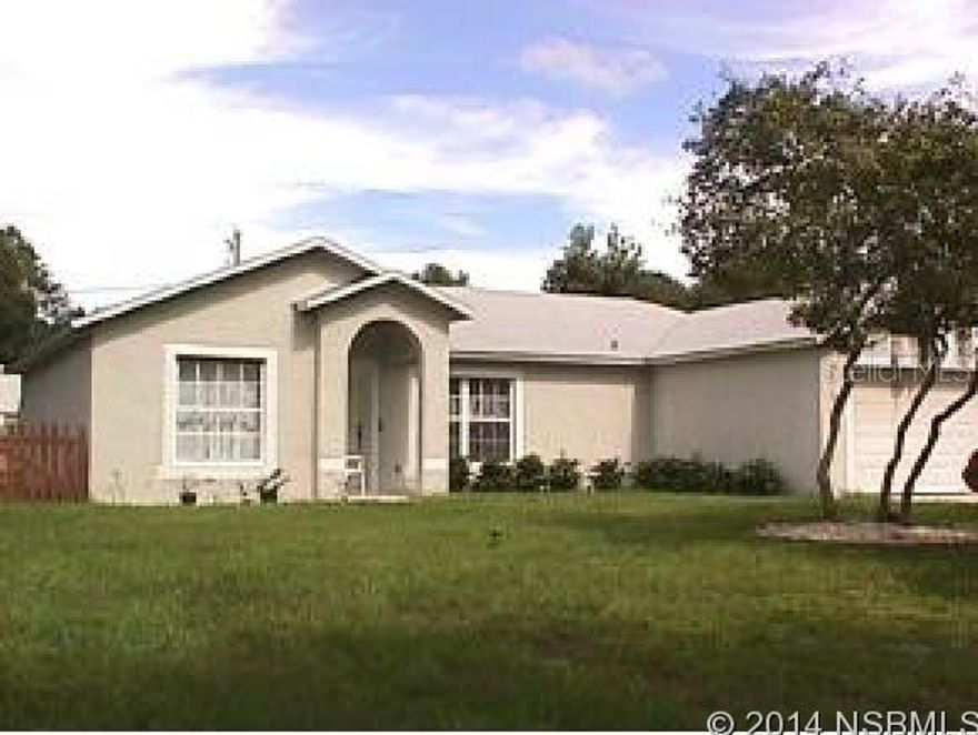 3BR/2BA SPLIT PLAN, DBL GARAGE, FENCED YD, VAULTED CEILINGS. Available for occupancy on June 1, 2014.