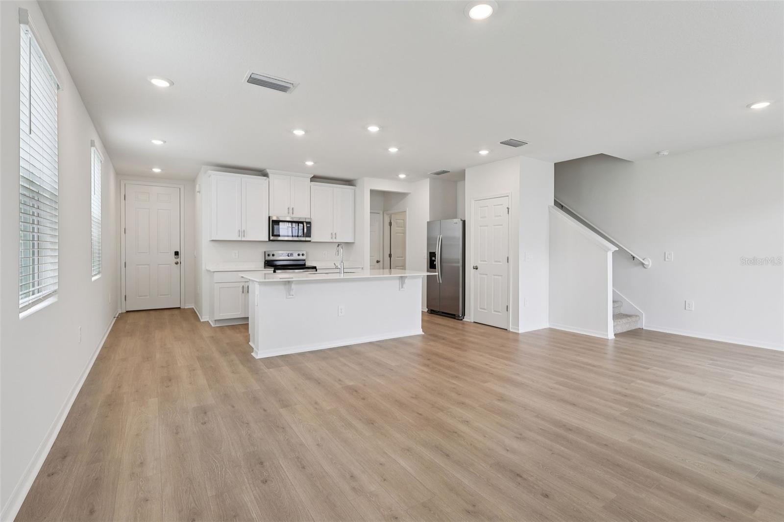 16290 BIRD OF PARADISE