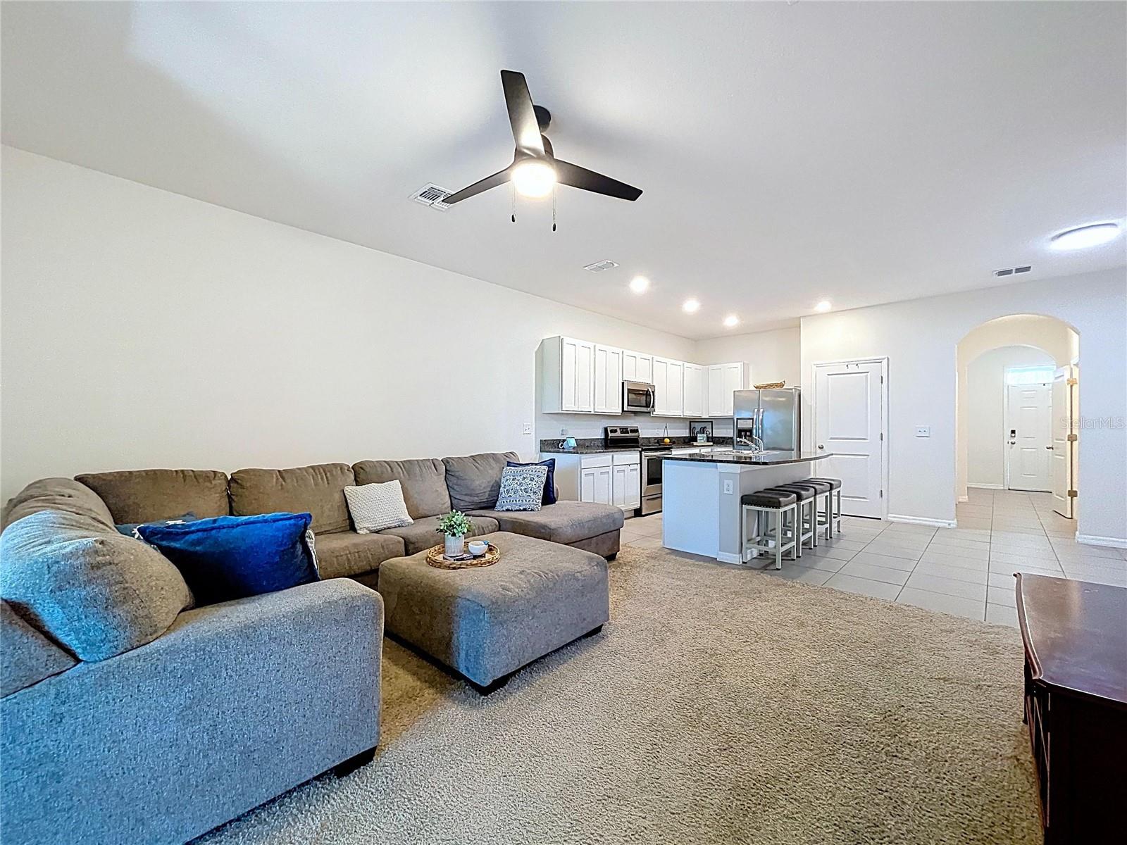 DISTRICT/BLOOMINGDALE - Residential