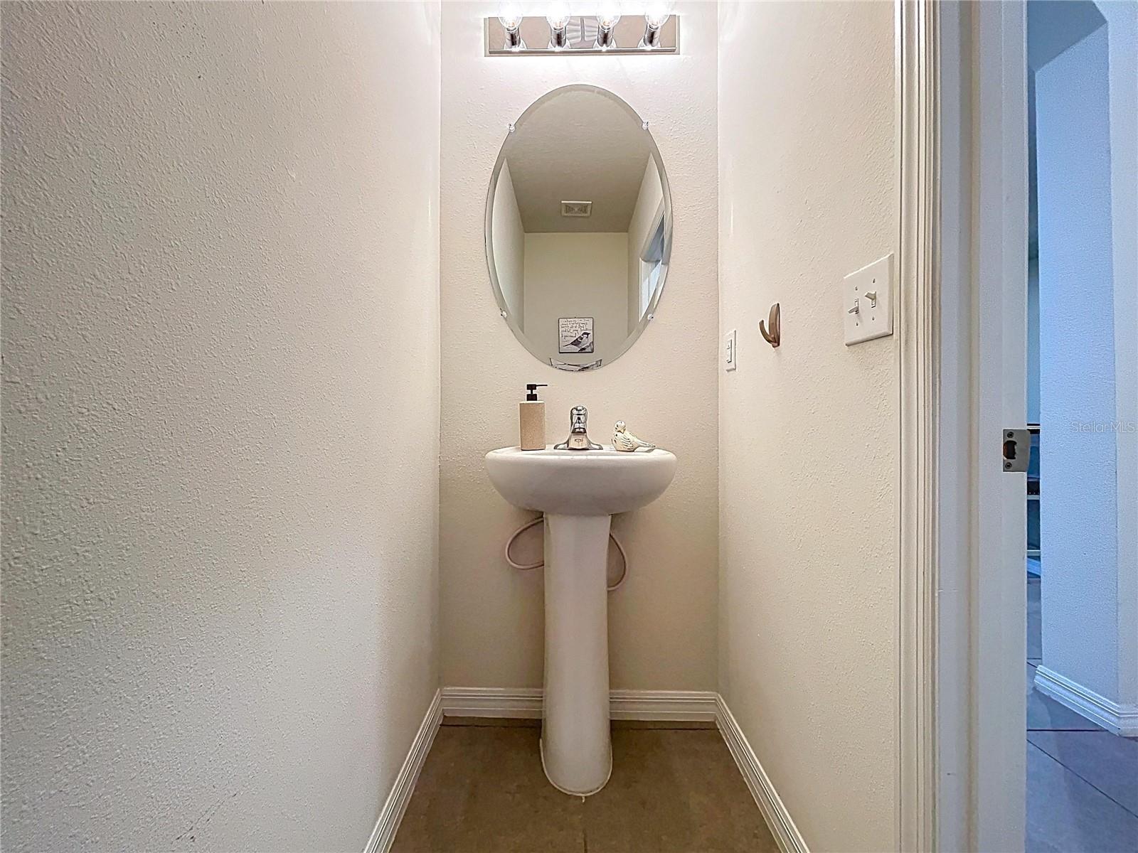 DISTRICT/BLOOMINGDALE - Residential